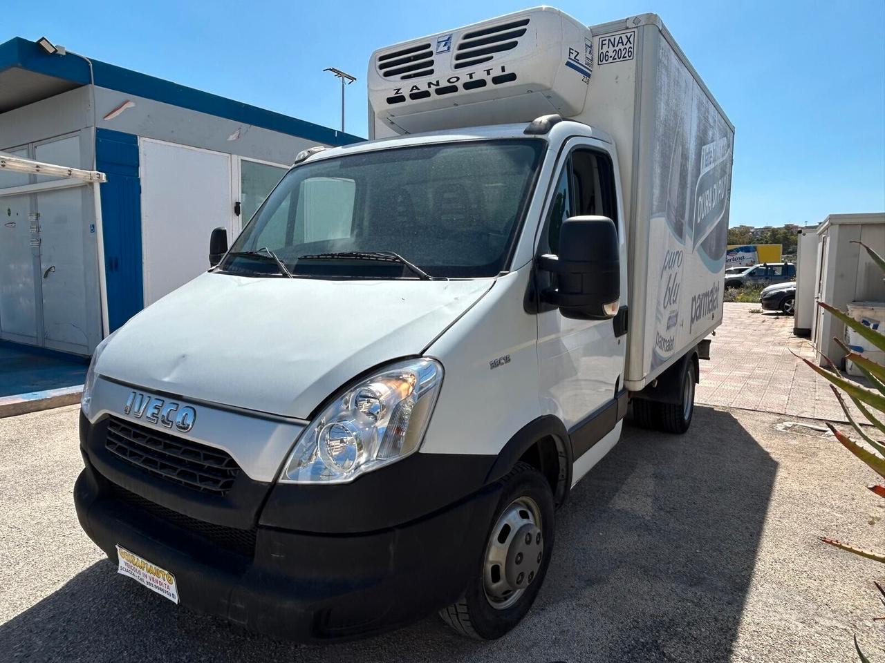 Iveco Daily 35C15 a telaio o frigo passo 3450