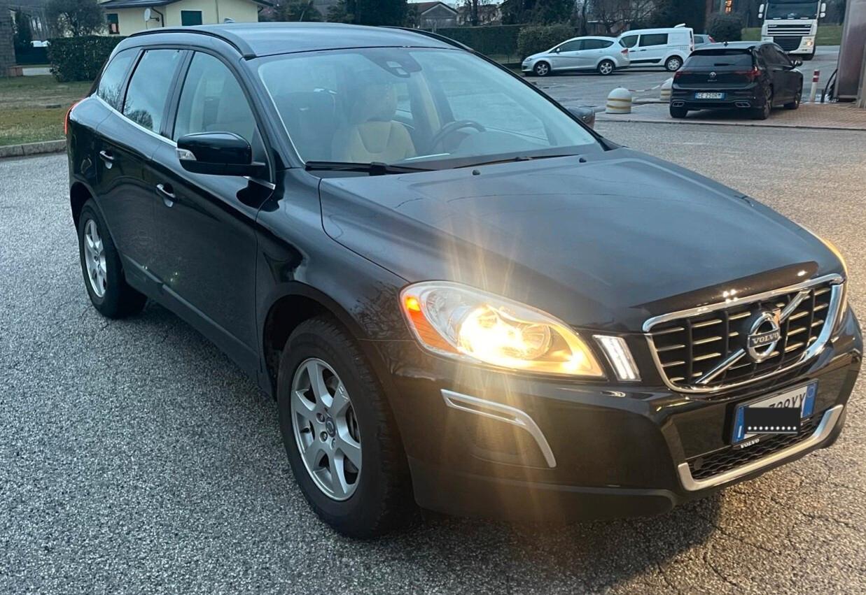 Volvo XC 60 XC60 D3 Geartronic Momentum UNICA proprietario