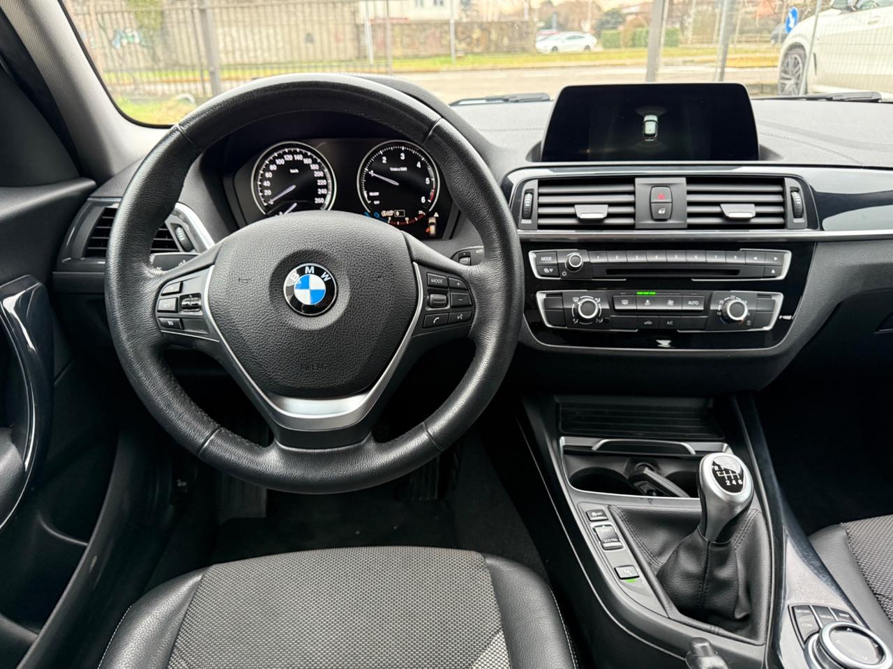 Bmw 116 116d 5p. Sport Navi Led ok Neopatentati