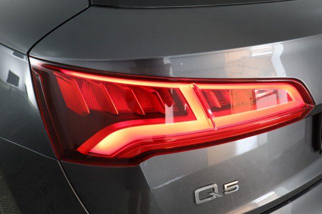 AUDI Q5 Q5 40 TDI quattro S tronic Business