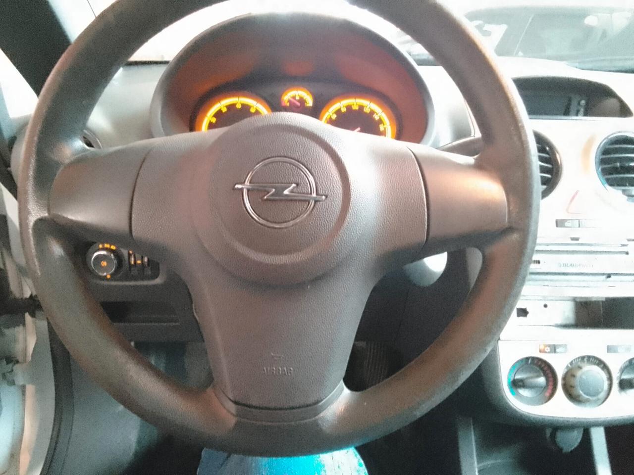 Opel Corsa 1.0 12V 5 porte Club OK NEO