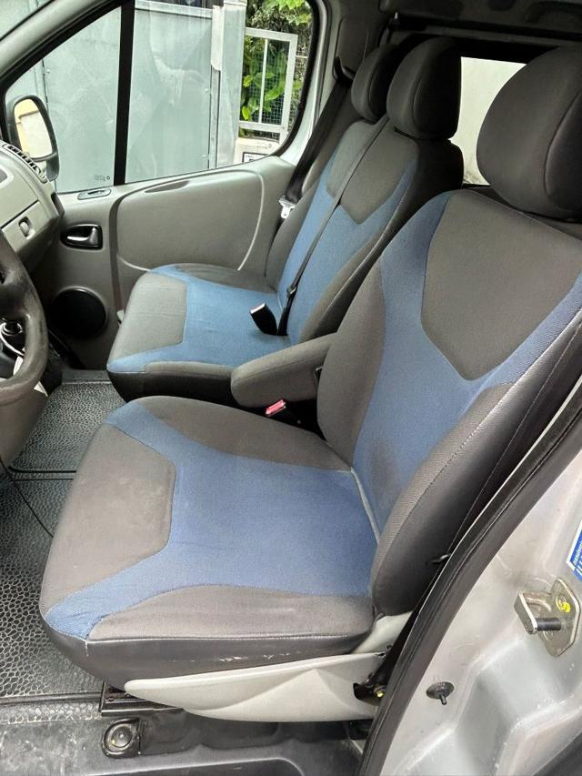 RENAULT Trafic T27 2.0 dCi/115 PC-TN Passenger DPF