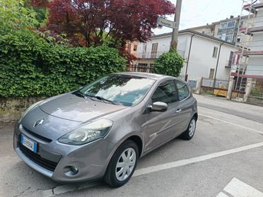Renault Clio 1.2 16V 3 porte Luxe ok neo patente
