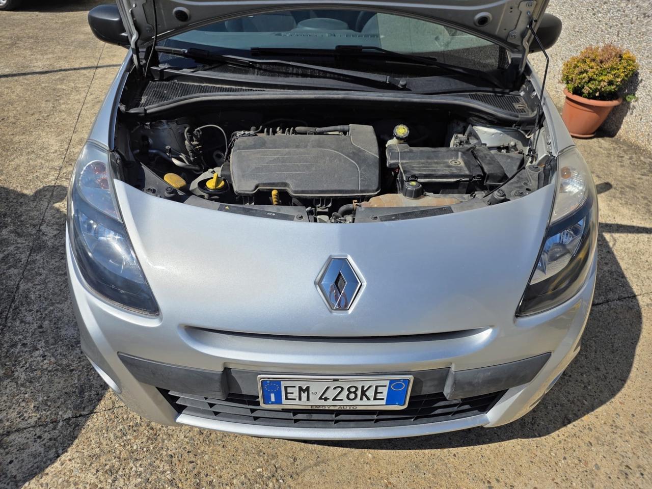 Renault Nuova Clio 1.2 16V 5 p. Euro 5 Neopatentati