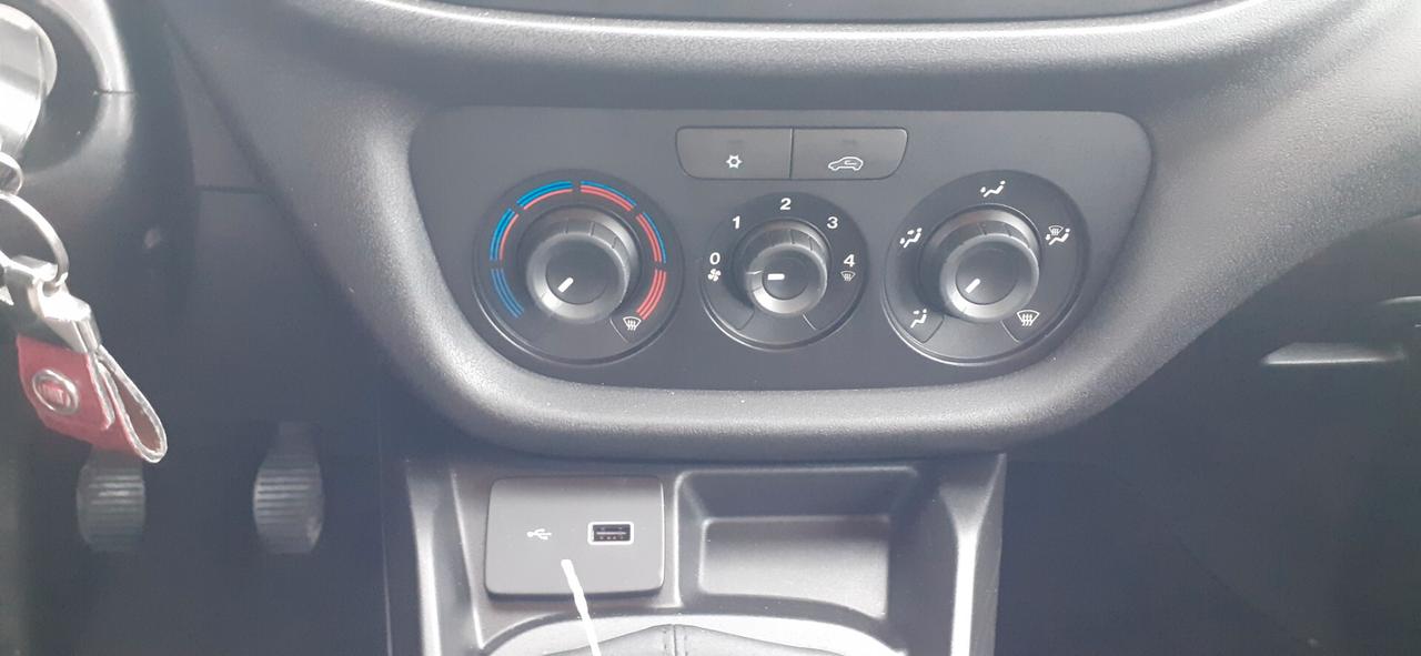 FIAT DOBLO' 2019 - 1.3MJT LB AUTOMOBILI