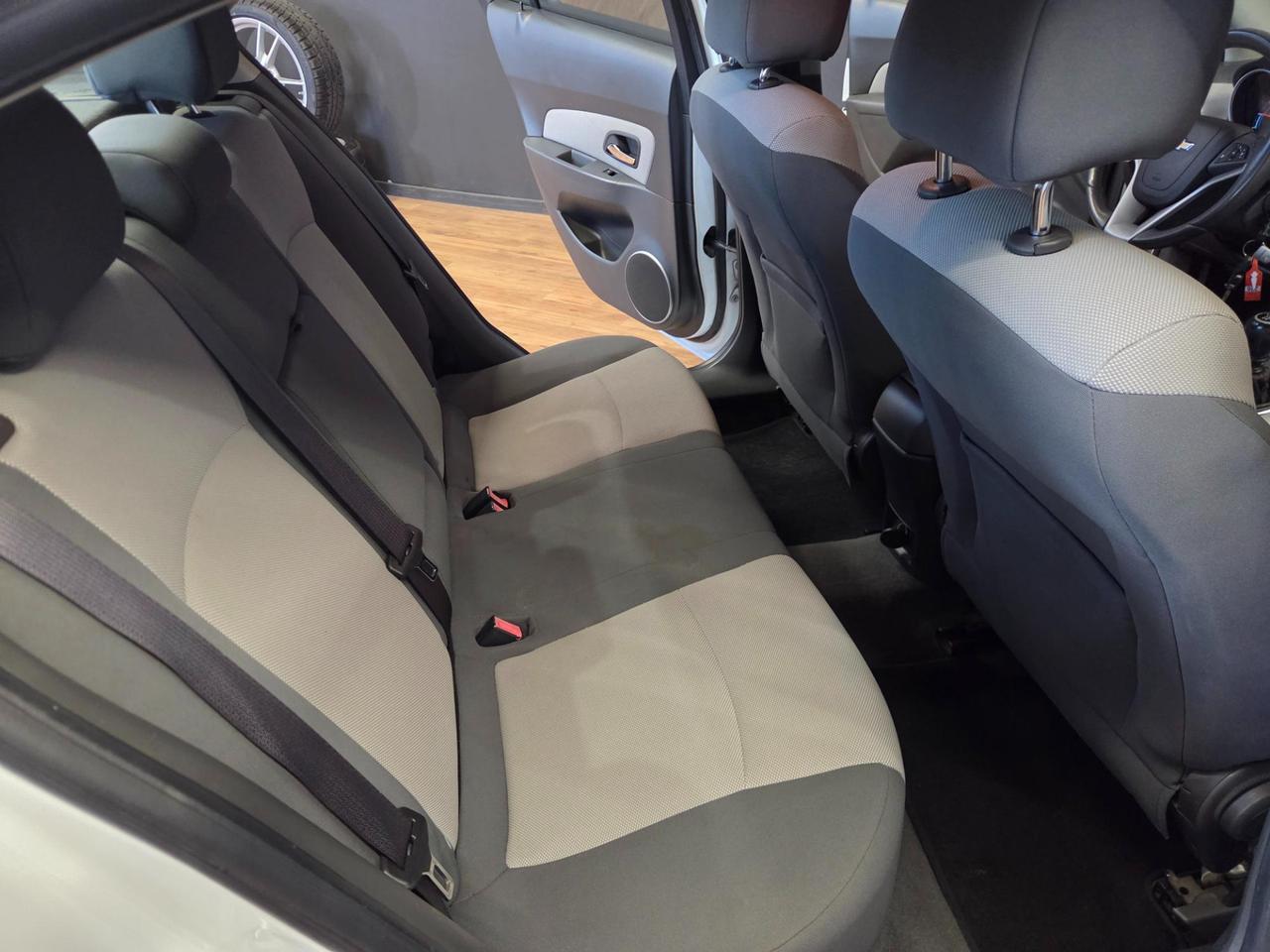 Chevrolet Cruze Berlina Cruze 1.6 LS