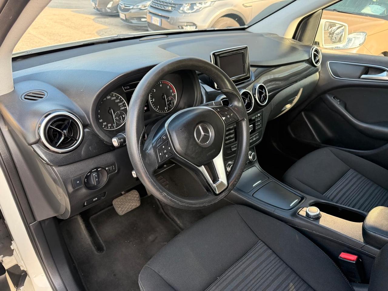 Mercedes-benz B 200 CDI BlueEFFICIENCY Premium