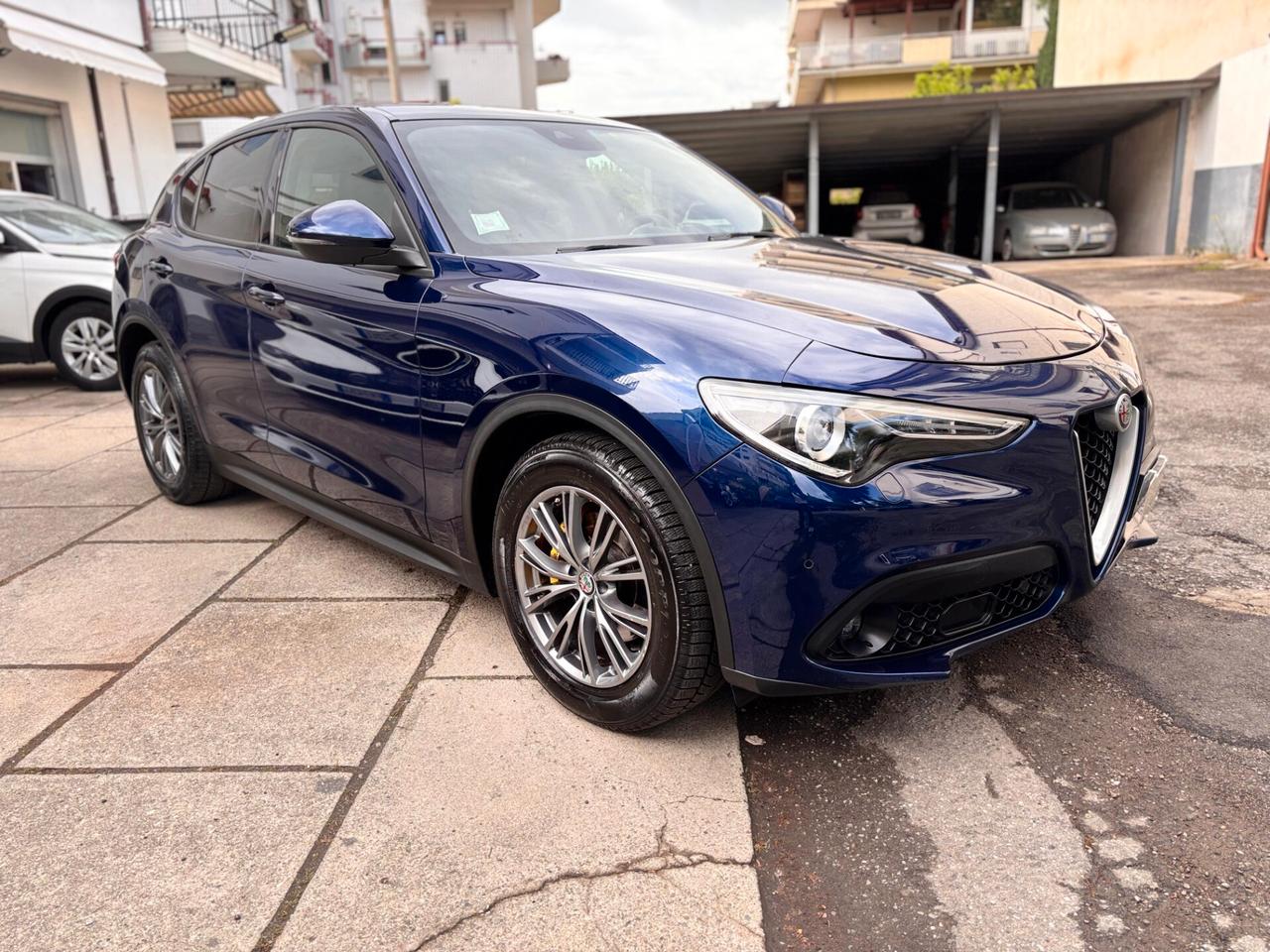 Alfa Romeo Stelvio 2.2 Turbodiesel 180 CV AT8 RWD Super