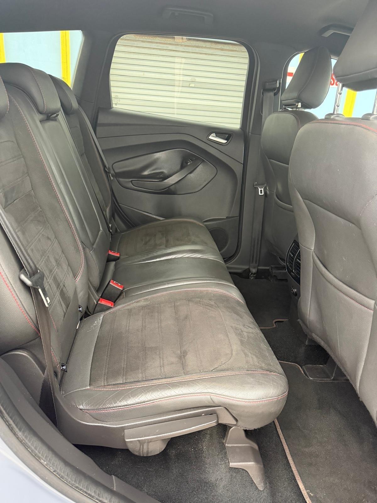 Ford Kuga 2.0 TDCI 120 CV S&S 2WD Powershift ST-Line