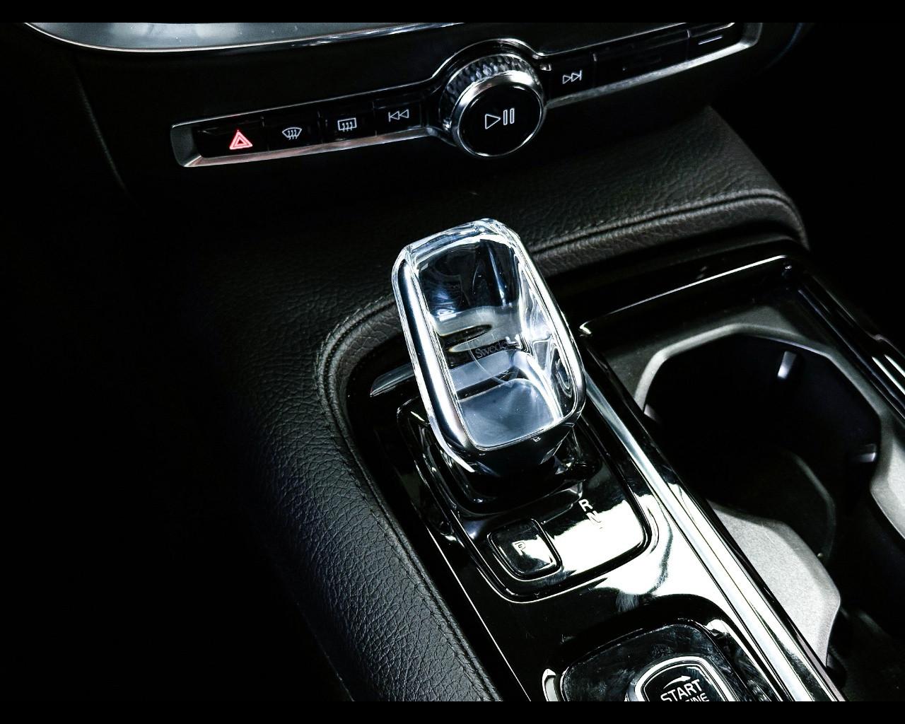 VOLVO V60 T6 Recharge AWD Plug-in Hybrid Inscription