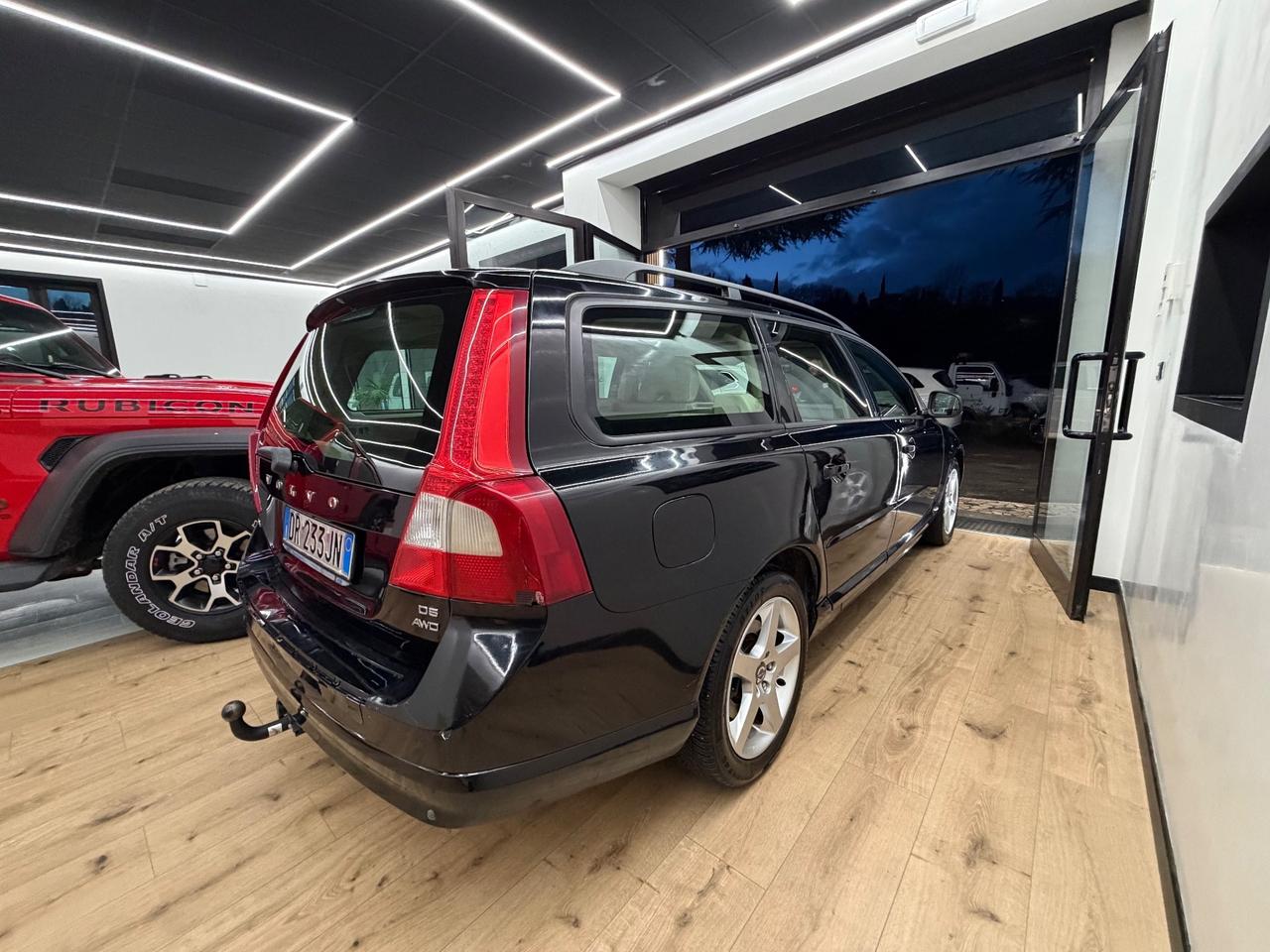 Volvo V70 2.4 D5 AWD Momentum