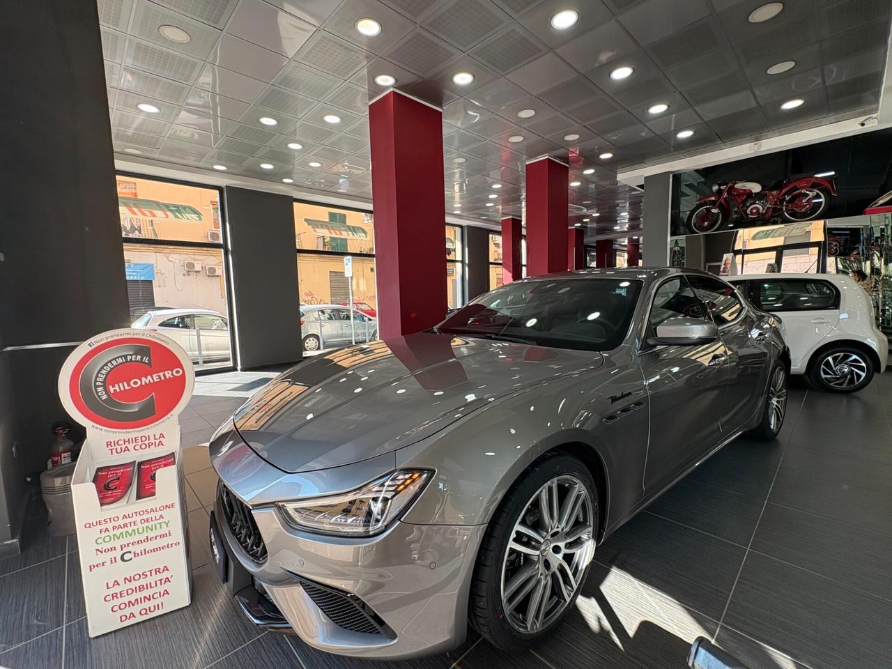 Maserati Ghibli 3.0 V6 Modena 350cv RWD auto ITALIANA