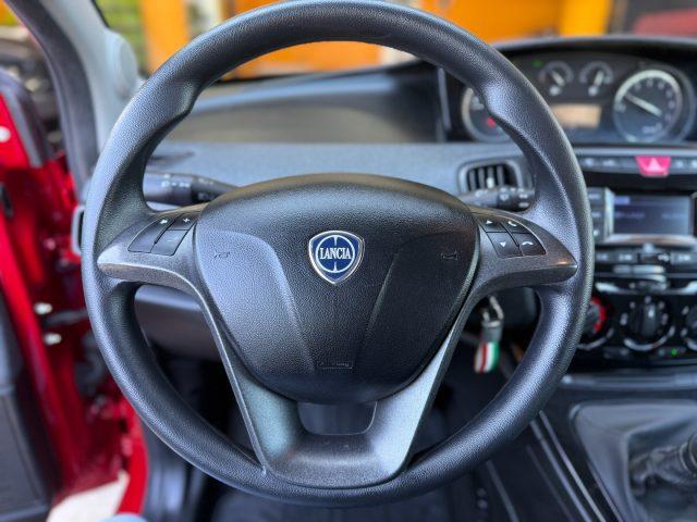 LANCIA Ypsilon 1.0 FireFly 5 porte S&S Hybrid Ecochic Silver
