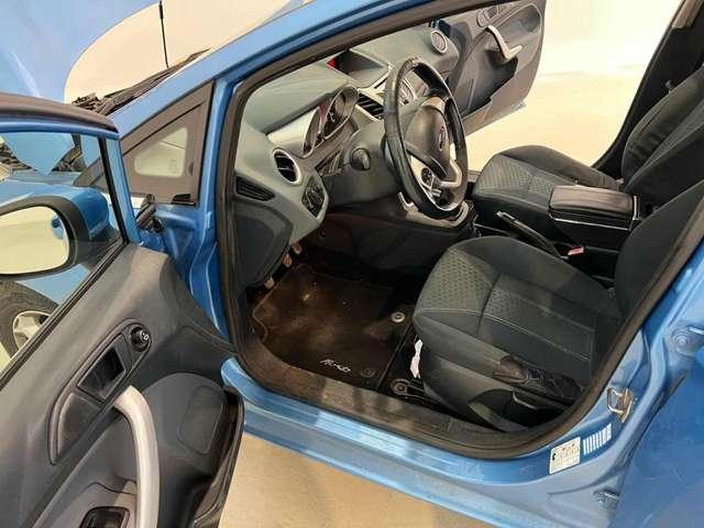 Ford Fiesta 1.4 5 porte Bz.- GPL Titanium NEOPATENTATI