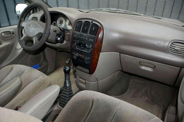 Chrysler Voyager 2.5 CRD LE * 7 POSTI *