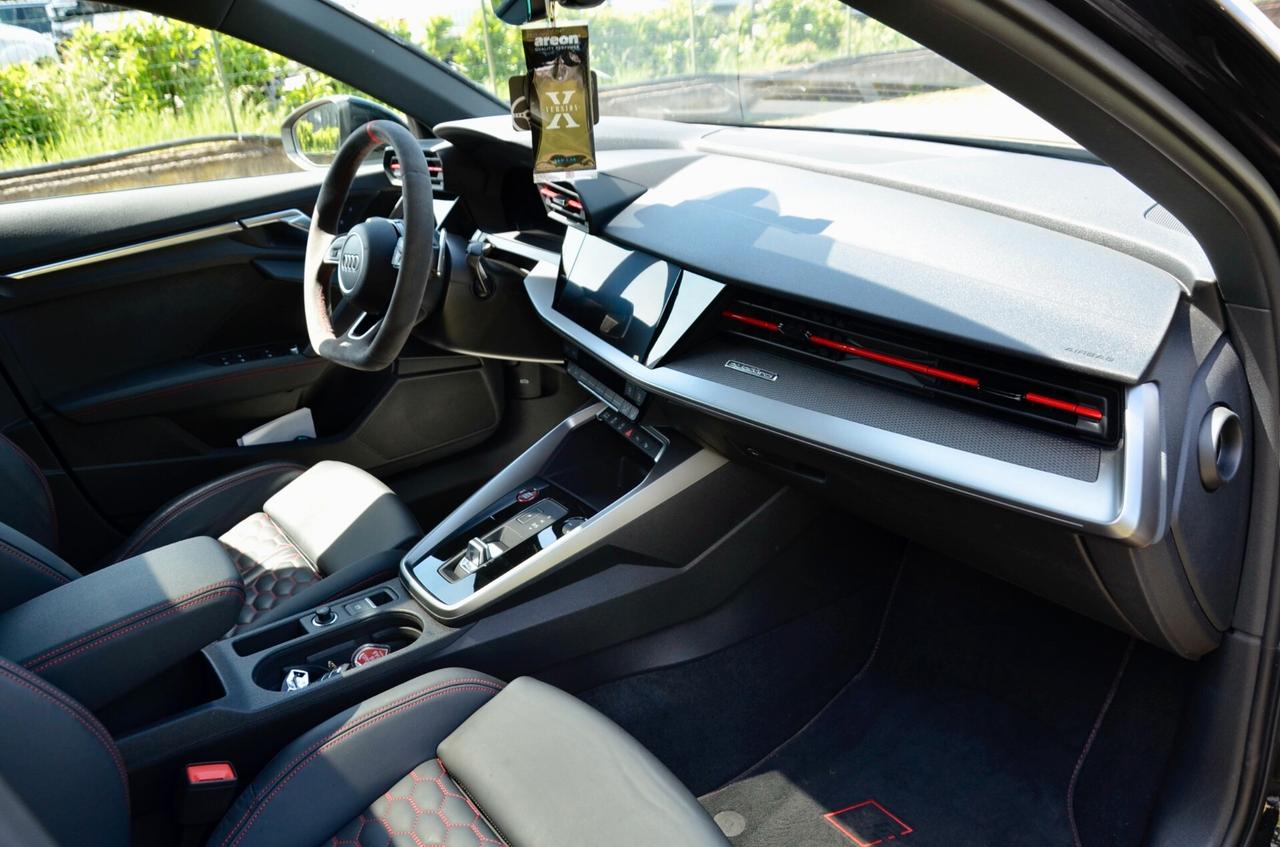 AUDI RS3 SPORTBACK 2.5 TFSI QUATTRO 400cv S-TRONIC, BOLLO E SUPER 2/27, UNICOPROPRIETARIO, TETTO, DYNAMIC PACK, MILLTEK, MATRIX, PERMUTE