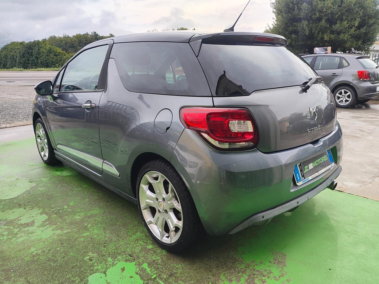 Citroen DS DS3 1.5 SPORT BICOLOR