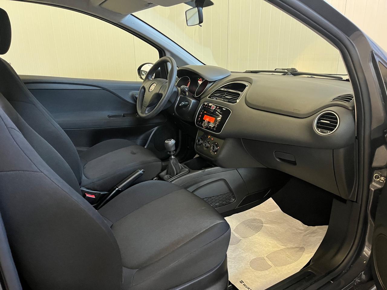 Fiat Punto 1.4 S&S 8V 3 porte Street