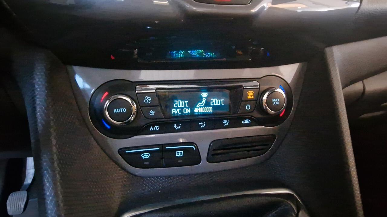 Ford Tourneo Connect 1.6 TDCi 115 CV Titanium