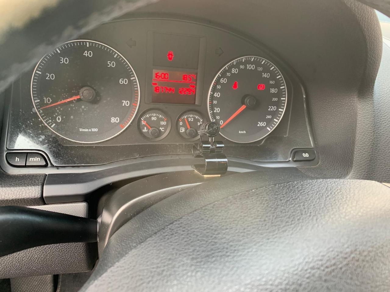 Volkswagen Golf 1.6 5p. Comfortline