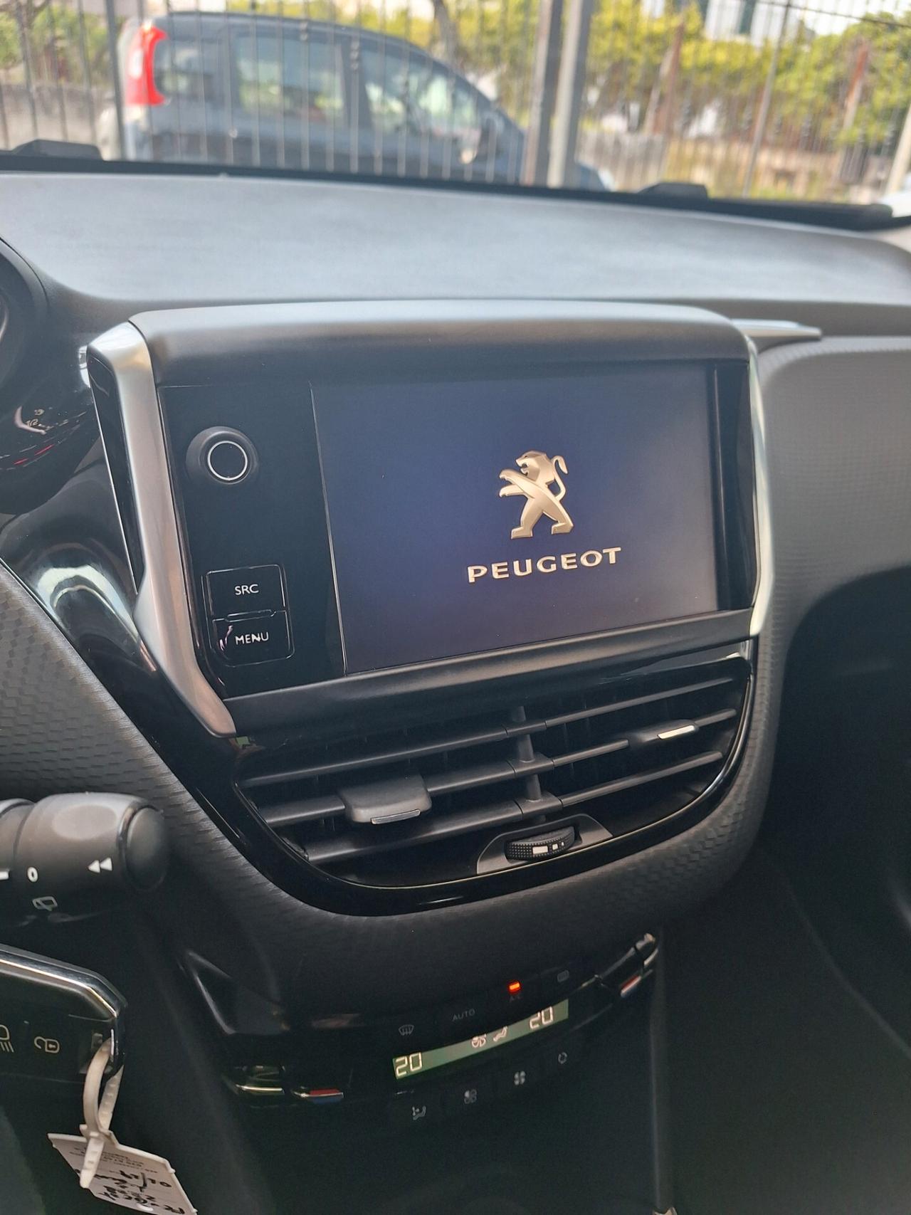 Peugeot 2008 BlueHDi 100 Allure