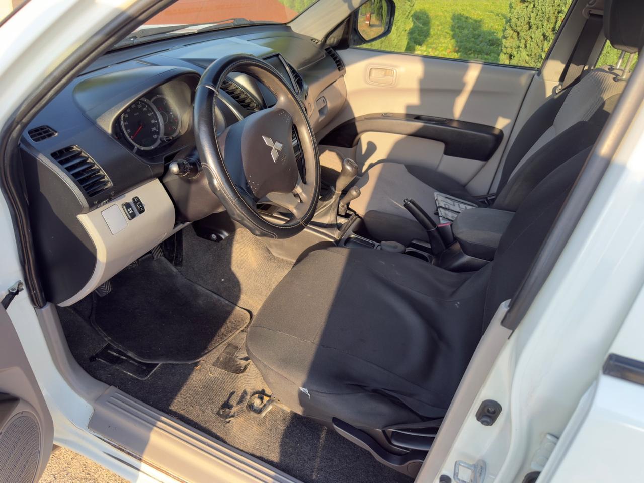 Mitsubishi L200 2.5 DI-D/136CV Double Cab Intense