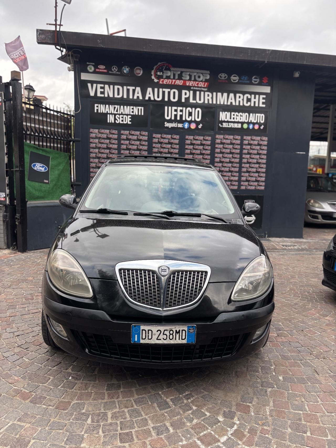 Lancia Ypsilon 1.3 Multijet 16V Platino tetto apribile