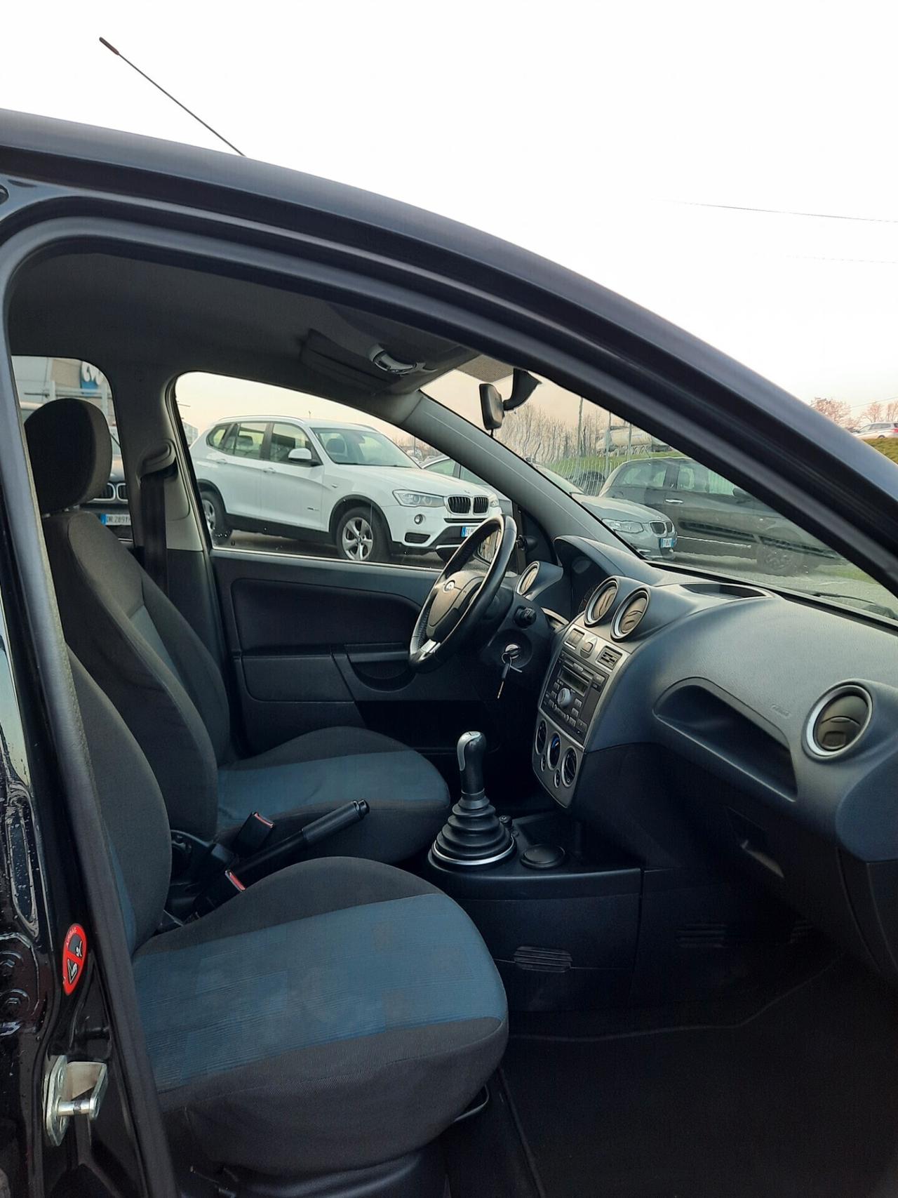 Ford Fiesta 1.4 TDCi 5p. Ghia UNICO.PRO