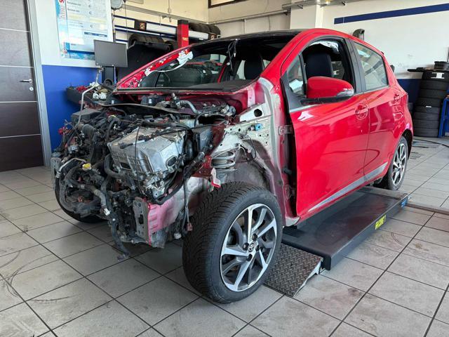 TOYOTA Yaris 1.5 Hybrid 5 porte Trend "Red Edition"