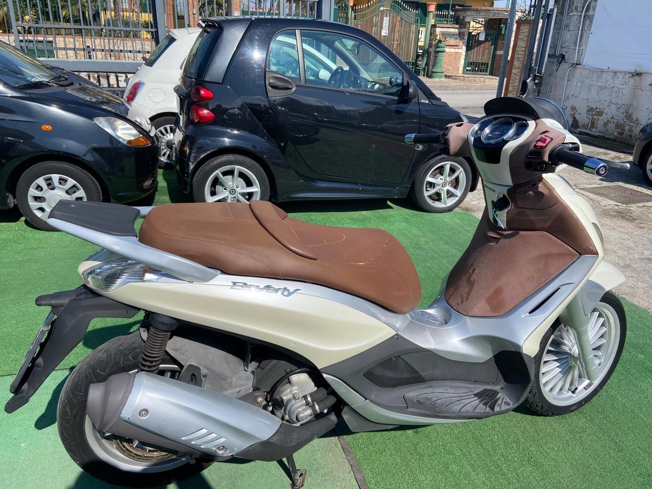 Piaggio Beverly 300