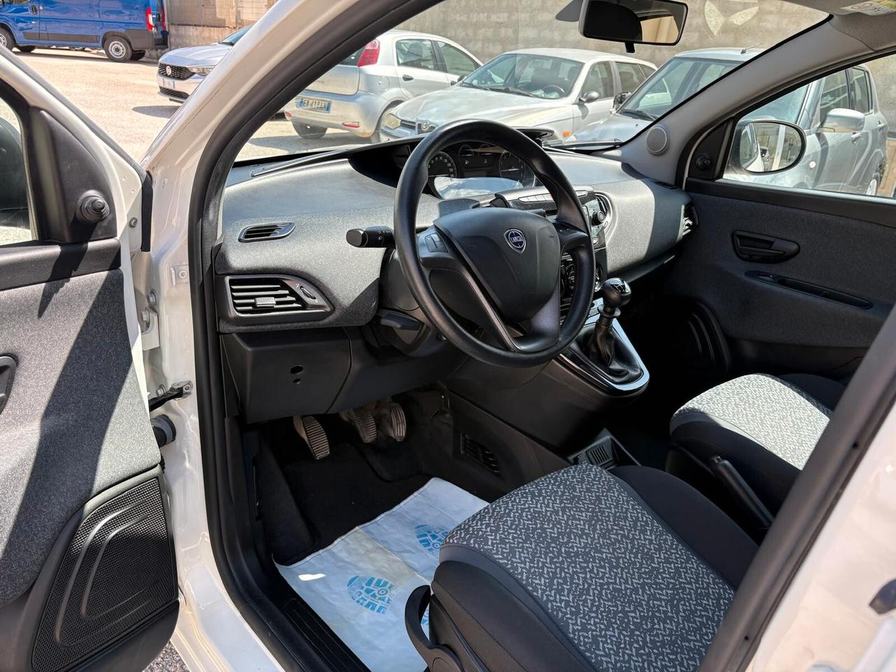 Lancia Ypsilon 1.2 69 CV 5 porte S&S Elefantino Blu