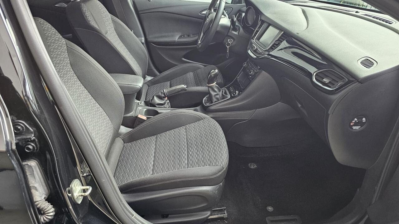 Opel Astra 2019 Unico proprietario