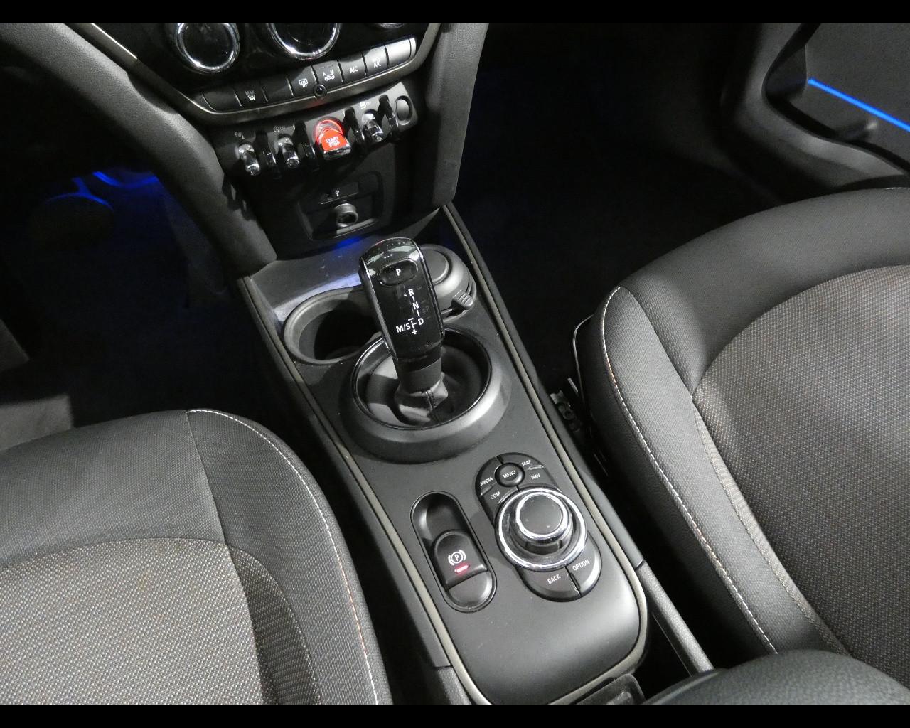 MINI Mini Countrym.(F60) - Mini 2.0 Cooper D Business Countryman