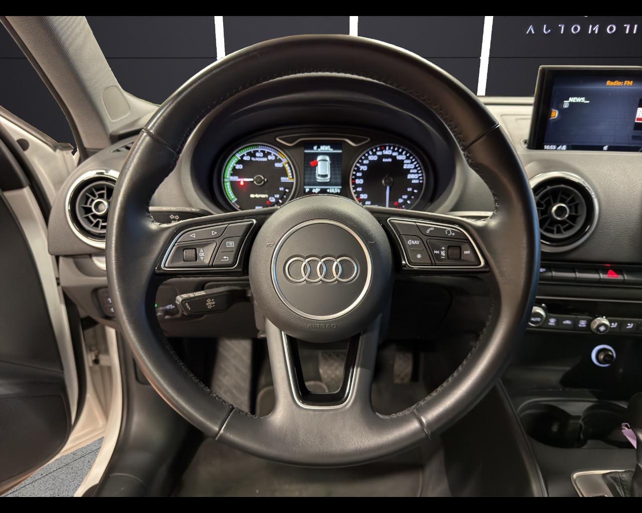 AUDI A3 Sportback e-tron - A3 SPB 40 e-tron S tronic