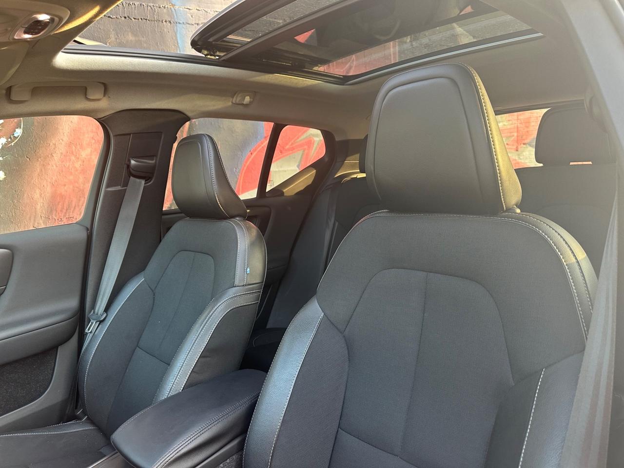 Volvo XC40 D3 2.0 150CV AUT/TETTO/LED/PELLE
