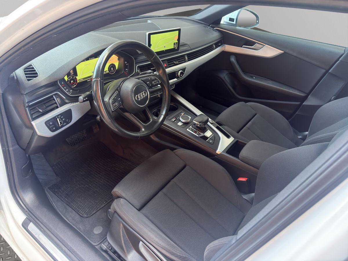 AUDI - A4 Avant - 2.0 TDI 150CV S tronic S LINE