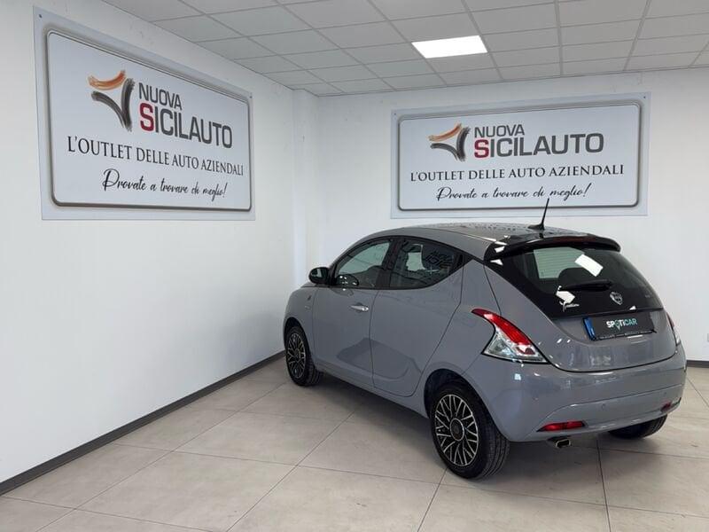 Lancia Ypsilon Ypsilon 1.0 FireFly 5 porte S&S Hybrid Alberta Ferretti
