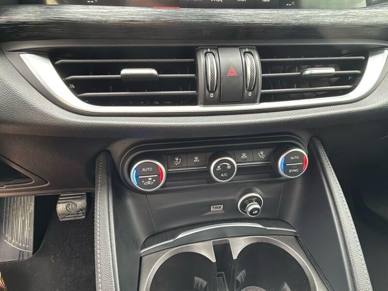 Alfa Romeo Stelvio 2020 2.2 t Business Q4 190cv auto