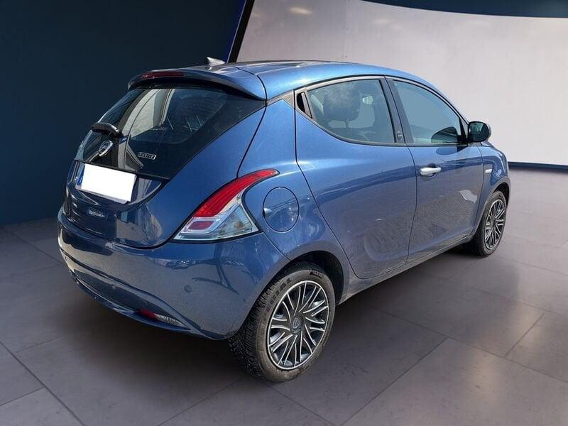 Lancia Ypsilon III 2021 1.0 firefly hybrid Gold s&s 70cv