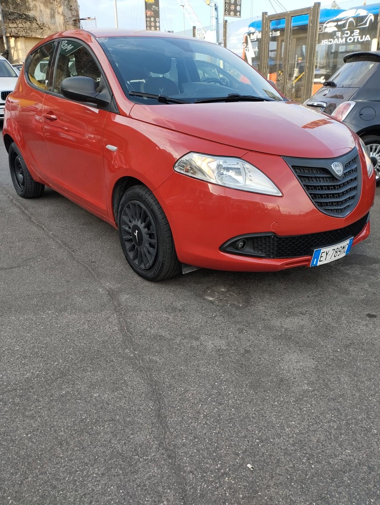 Lancia Ypsilon 1.2 69 CV 5 porte GPL Ecochic Gold