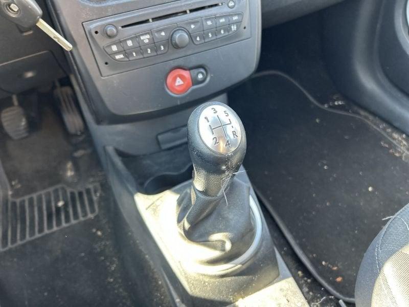 Renault Clio 1.2 16V 3 porte 1 PROPRIETARIO