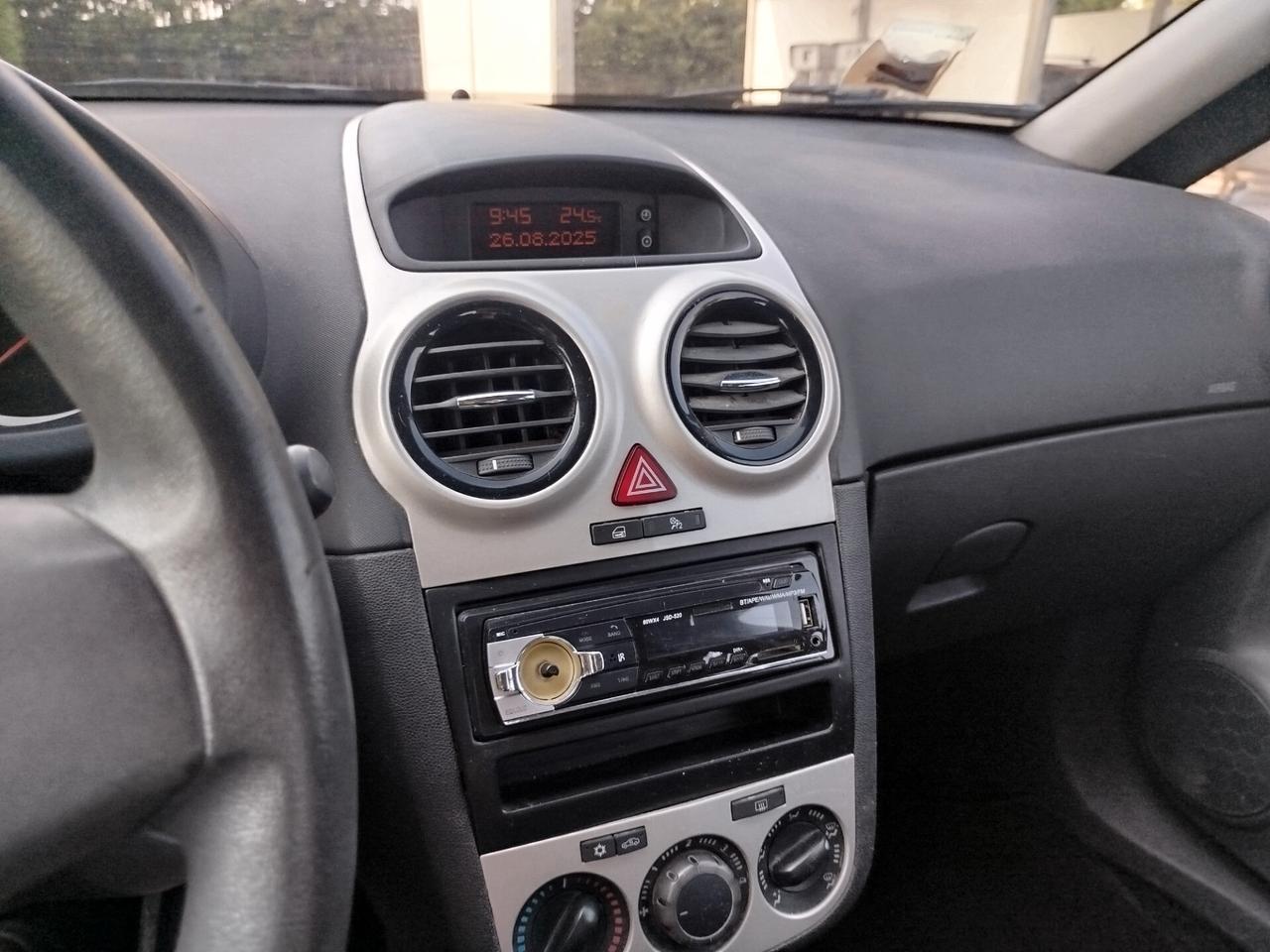 Opel Corsa 1.2 3 porte