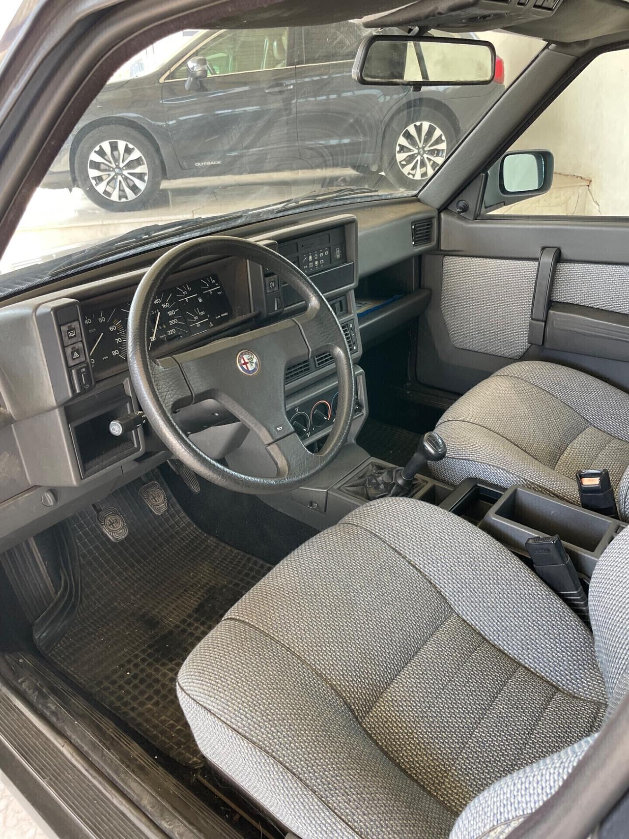 Alfa Romeo 75 1.8