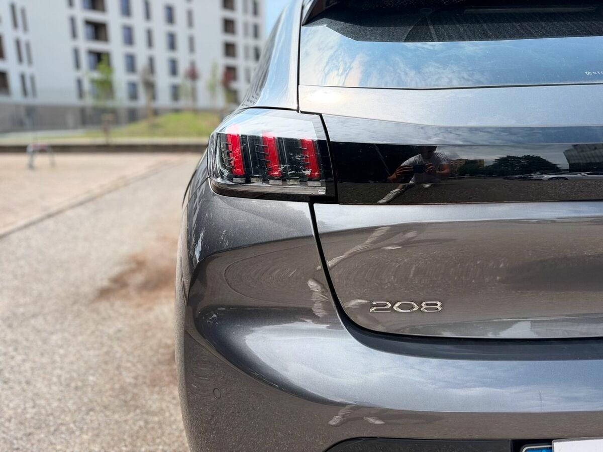 Peugeot 208 1.2 puretech Allure Pack s&s 75cv
