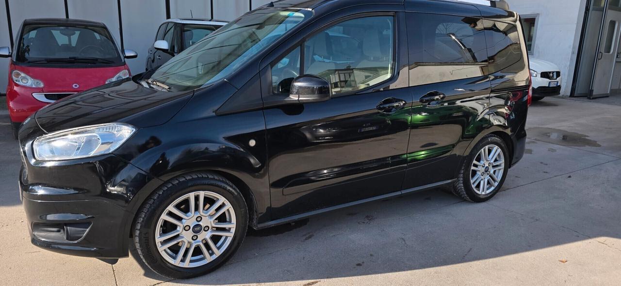 Ford Tourneo Courier 1.5 TDCI 75 CV Titanium