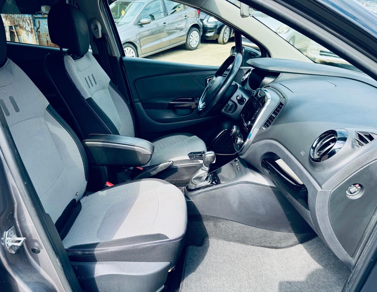 Renault Captur TCe 120 CV Automatica ok Neopatentati