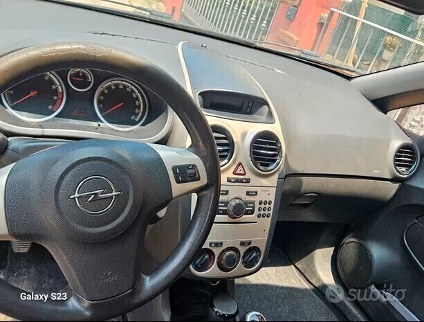 Opel Corsa 1.2 GPL OK NEOPATENTATI
