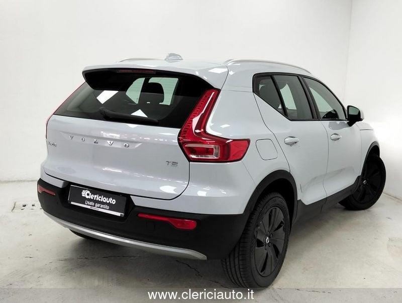 Volvo XC40 T2 Geartronic Momentum Pro N1