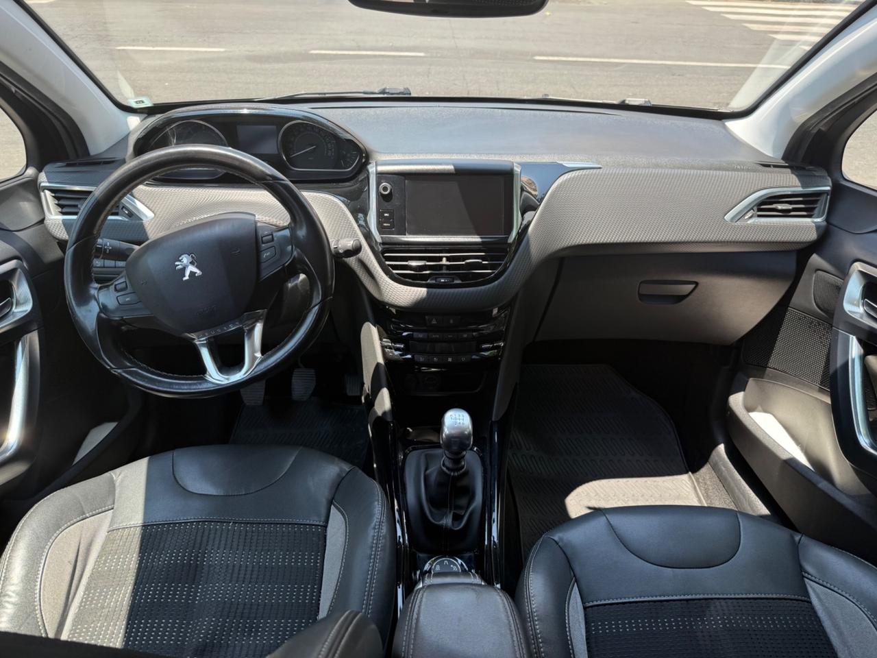 Peugeot 2008 BlueHDi 120 S&S Black Matt
