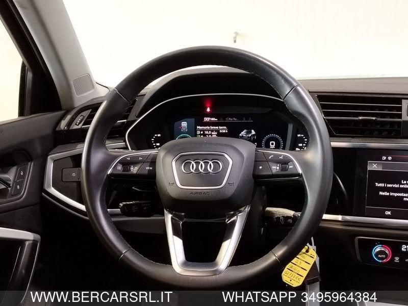 Audi Q3 45 TFSI e S tronic Business